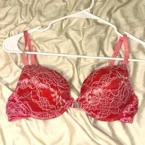 Pink Lace Red Victoria Secret Light Push Up Bra 32C❤️💗